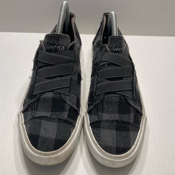**SOLD** Blowfish Distressed Plaid Shoes Women’s Size 8 - Picture 2 of 10